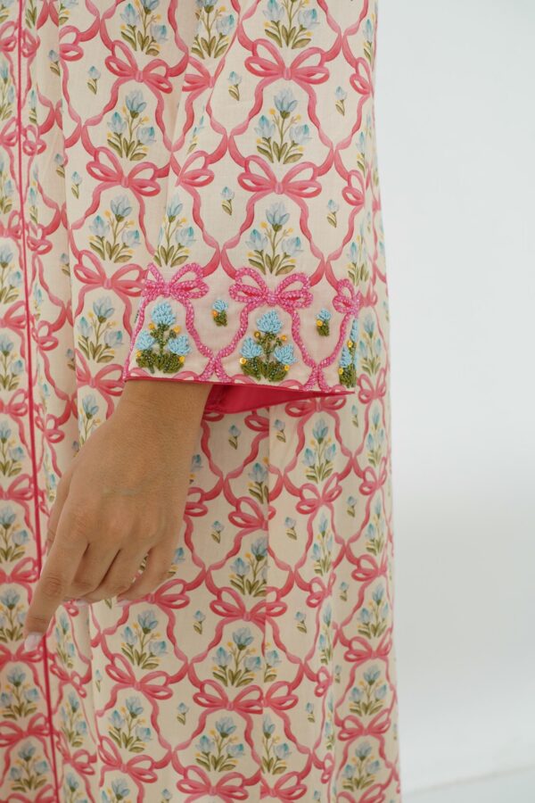 DSC09127 Cotton Jalabiya with Simple Beadwork