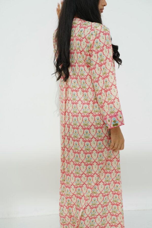 DSC09129 Cotton Jalabiya with Simple Beadwork