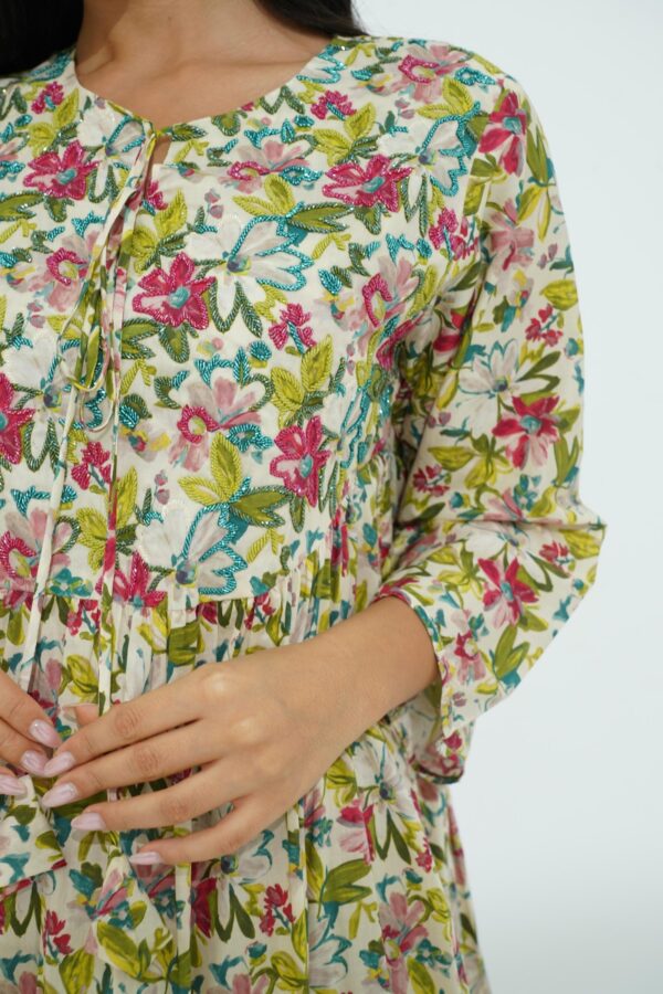 DSC09152 Cotton Jalabiya with Exquisite Beadwork