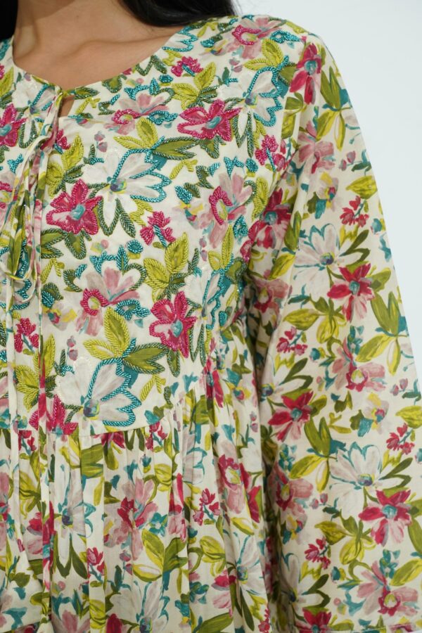 DSC09153 Cotton Jalabiya with Exquisite Beadwork