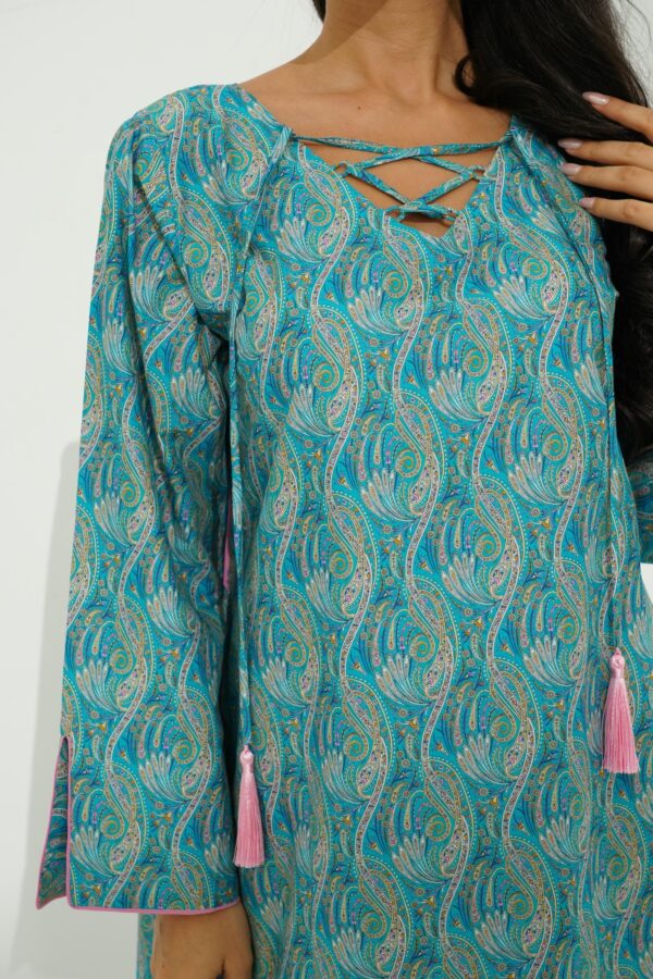 DSC09378 Modern Elegance: Tasseled Jalabiya