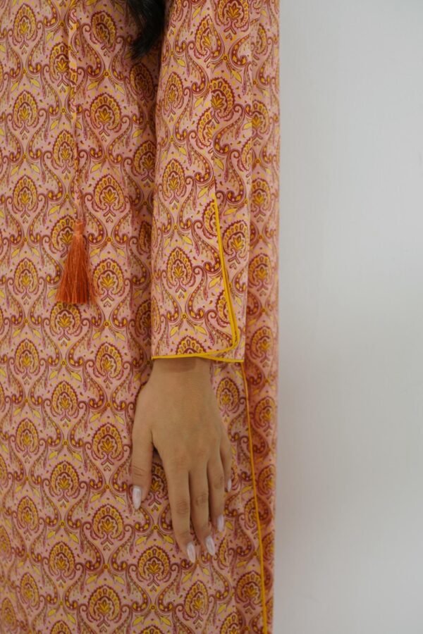 DSC09399 Modern Elegance: Tasseled Jalabiya